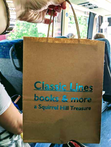 Paper shopping bag with Classic Lines logo